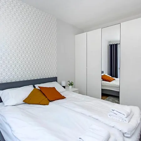 Citystay Centrum Apartment *